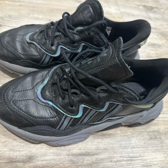 Adidas  Ozweego Men’s 8 - Picture 1 of 6